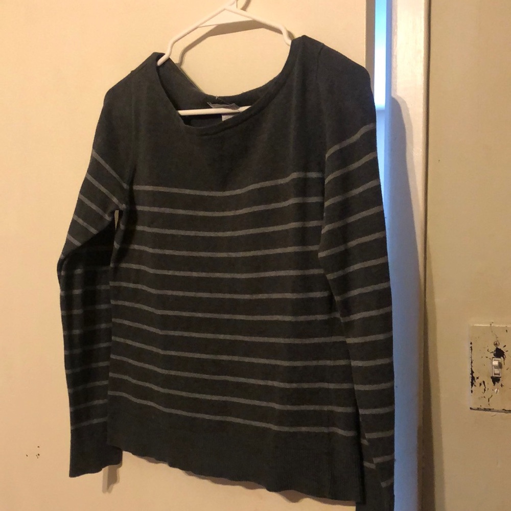 Women’s long sleeve top